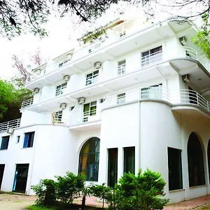 Grand Hotel Golem (Tirana)
